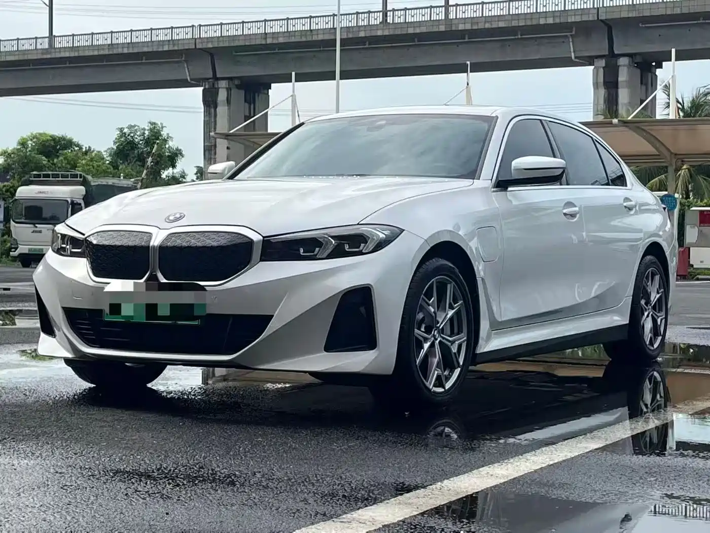 宝马i3 2024款 eDrive 35 L 2024