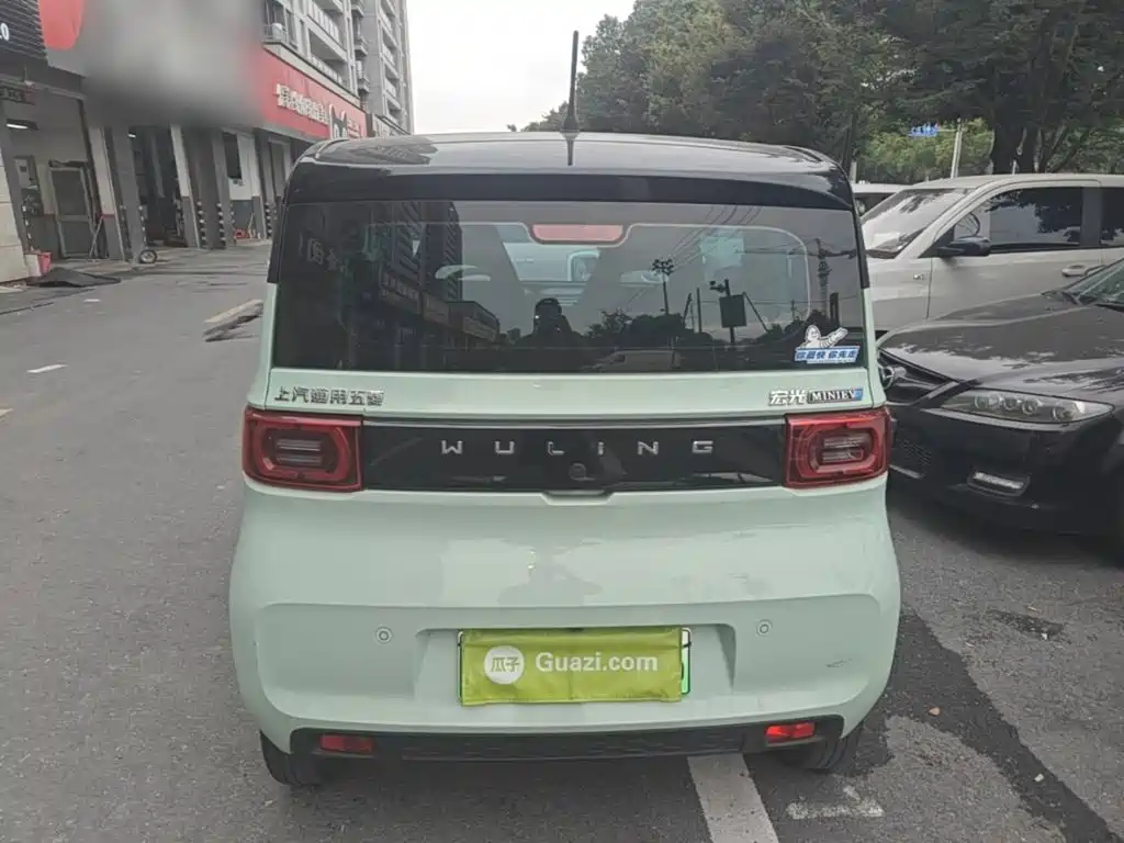 Wuling MINIEV — миниатюра 6