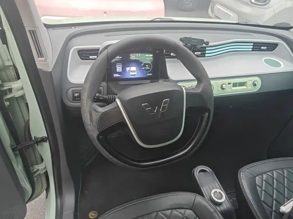 Wuling MINIEV — миниатюра 11