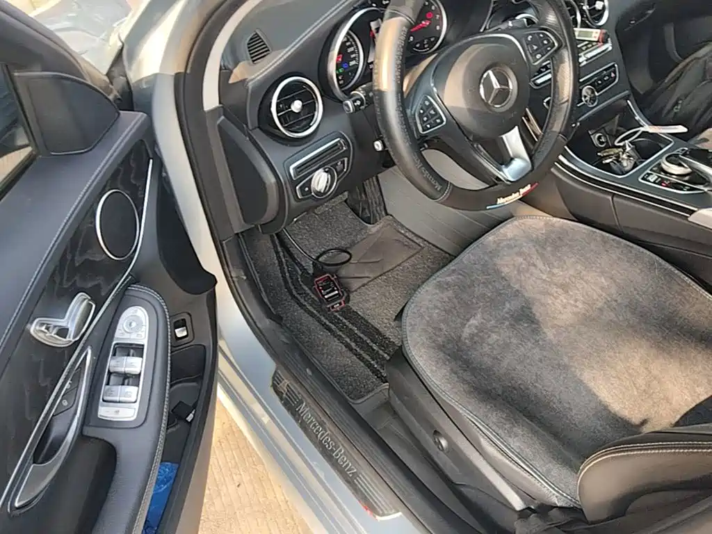 Mercedes-Benz C-Class — миниатюра 16