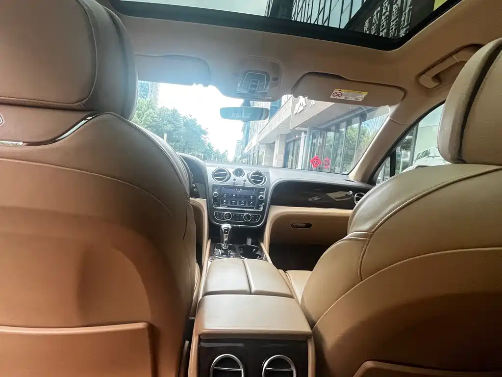 Bentley Bentayga — фотографии объявления, Фото 13