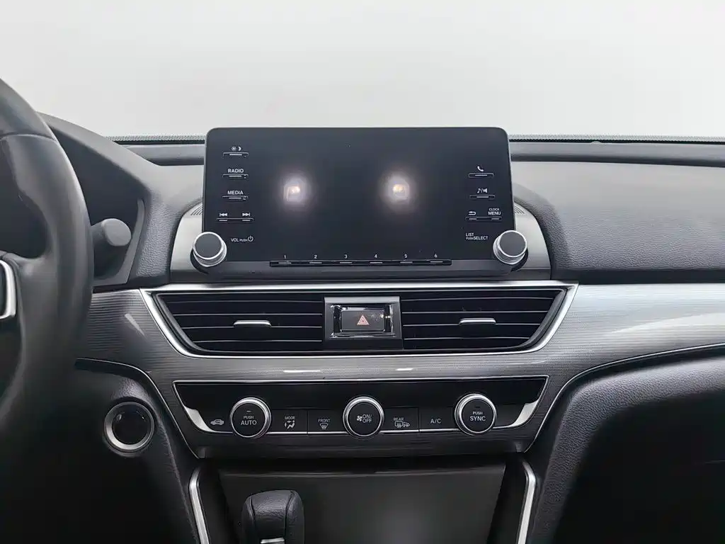Honda Accord — миниатюра 12