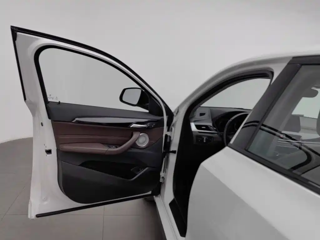 BMW X2 — миниатюра 8