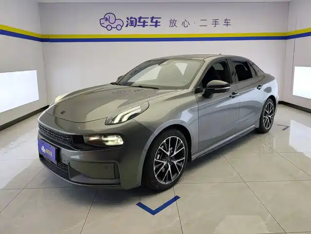 2022 Lynk & Co 03