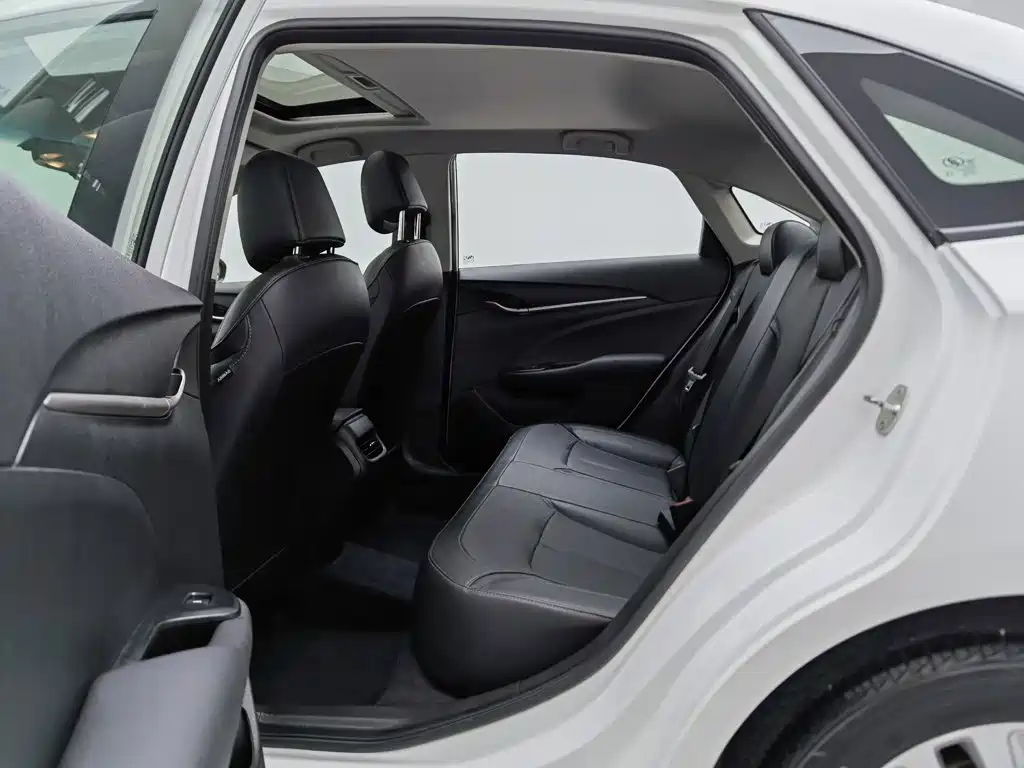 Buick Excelle — миниатюра 15
