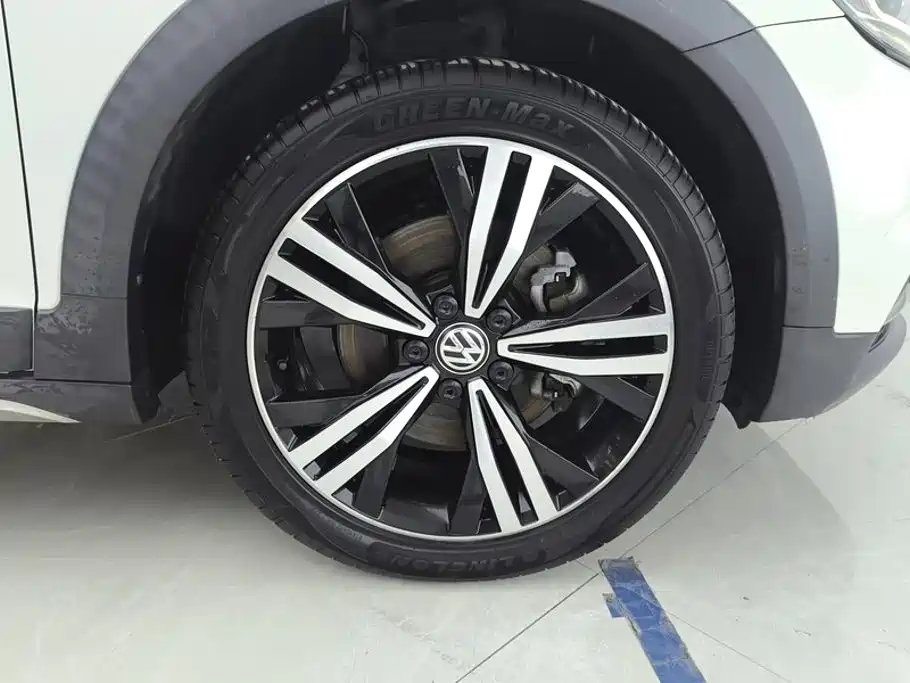 Volkswagen Touran — миниатюра 6