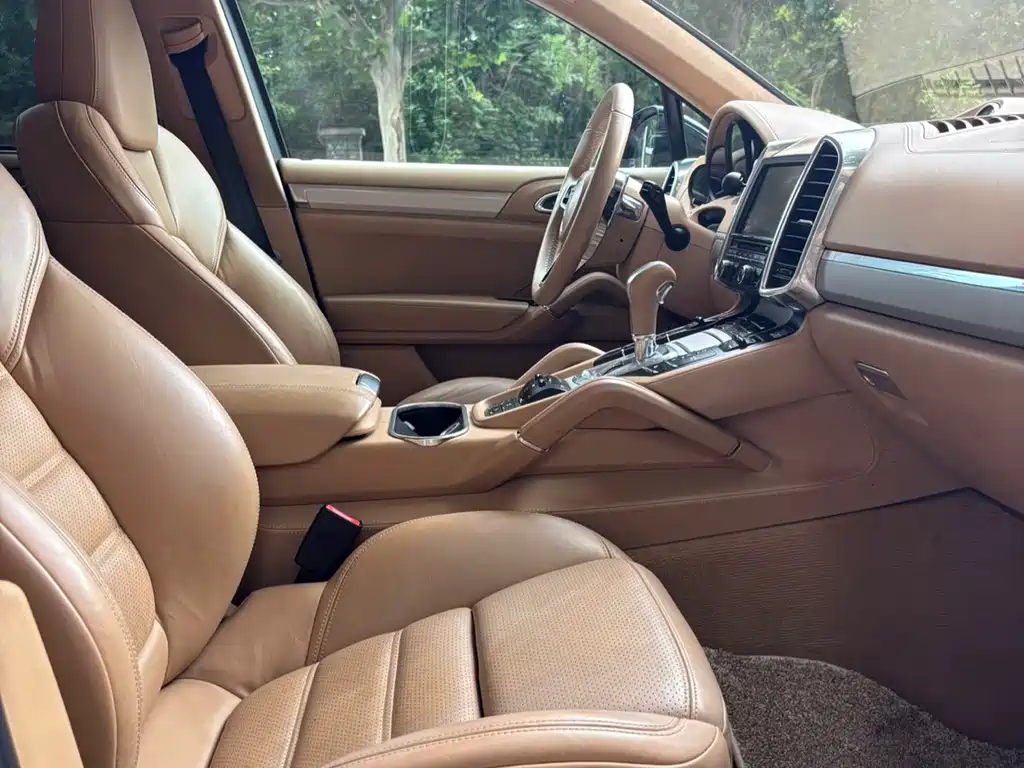 Porsche Cayenne 2015 Cayenne Turbo 4.8T