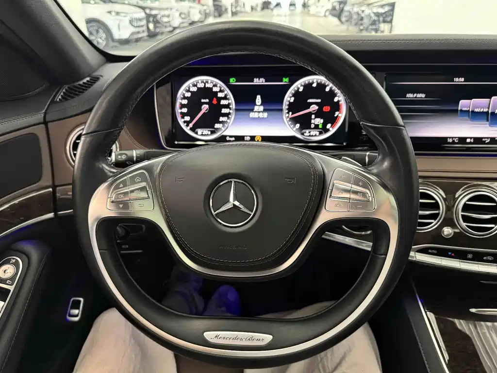 Mercedes-Benz S-Class — миниатюра 18