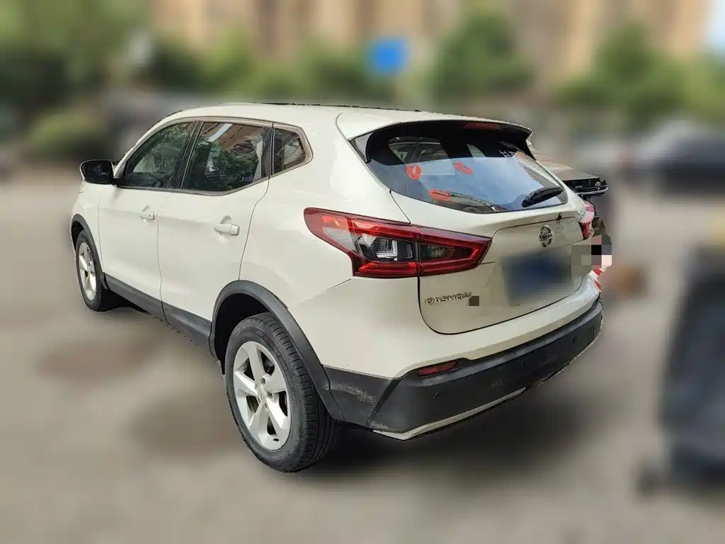 Nissan Qashqai — миниатюра 4