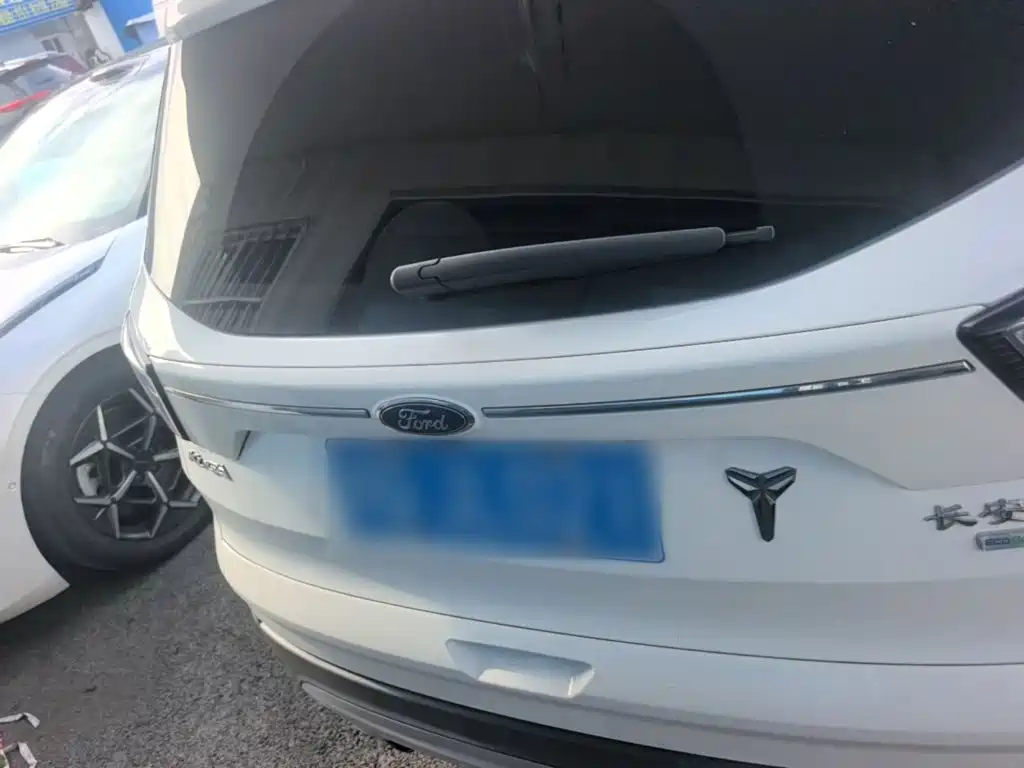 Ford Kuga — миниатюра 6