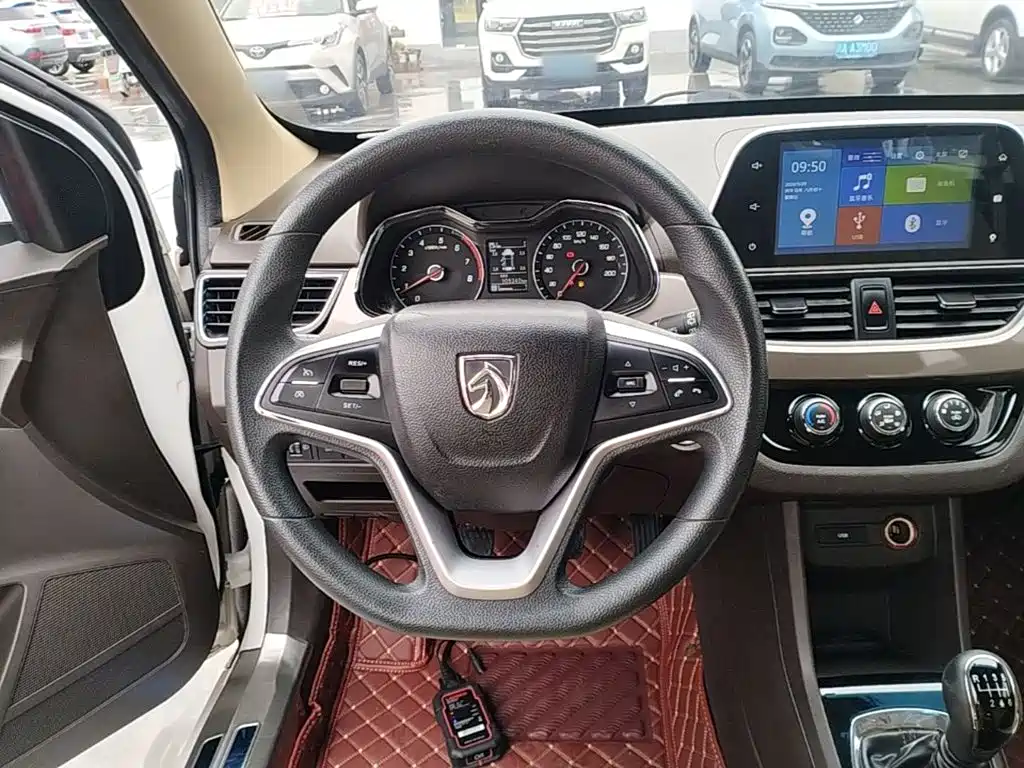 Baojun 310W — миниатюра 11