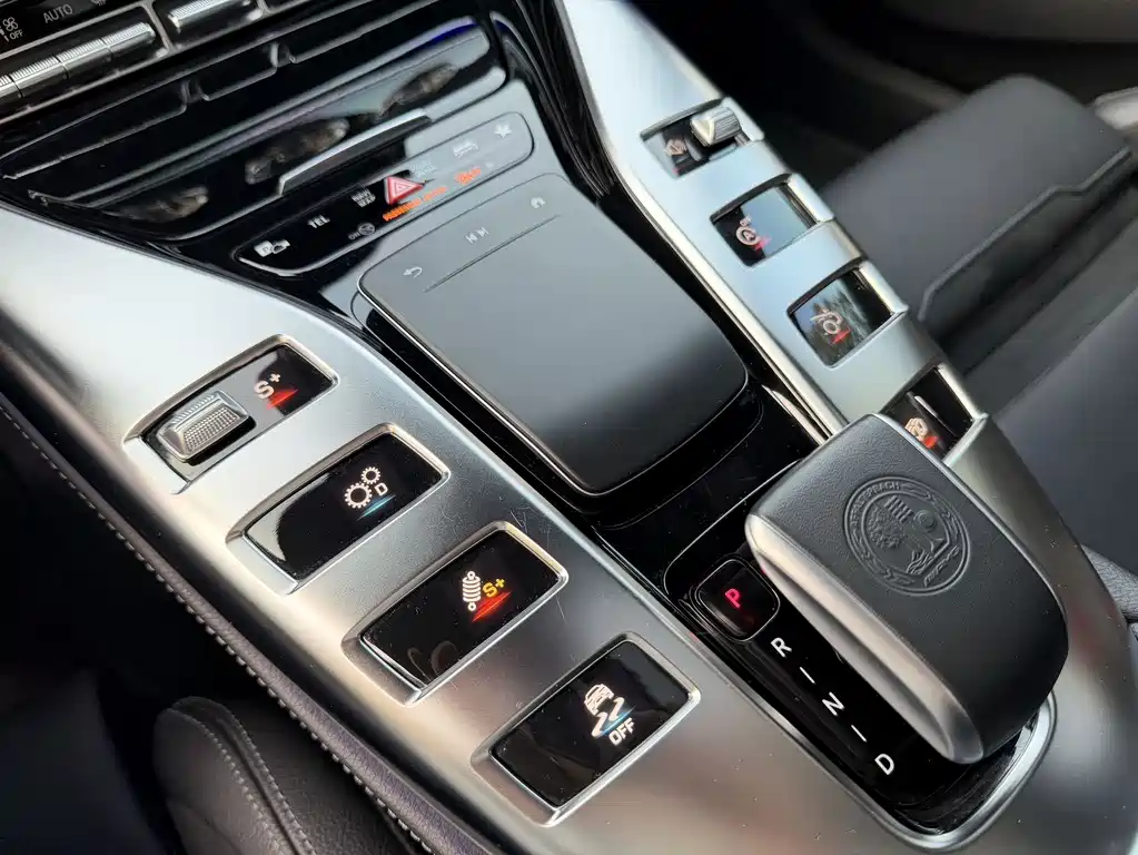 MERCEDES-BENZ AMG GT