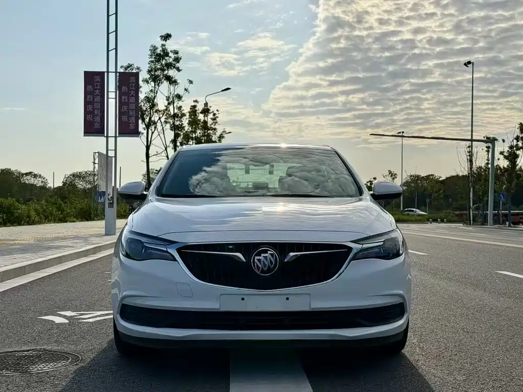 Buick Excelle — миниатюра 2