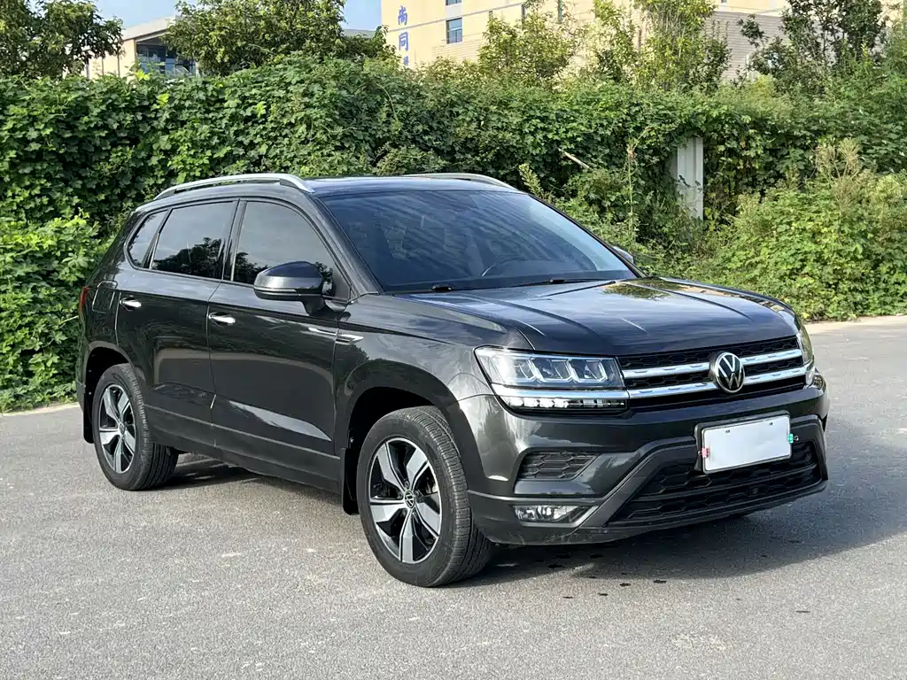 Volkswagen Tharu — миниатюра 3