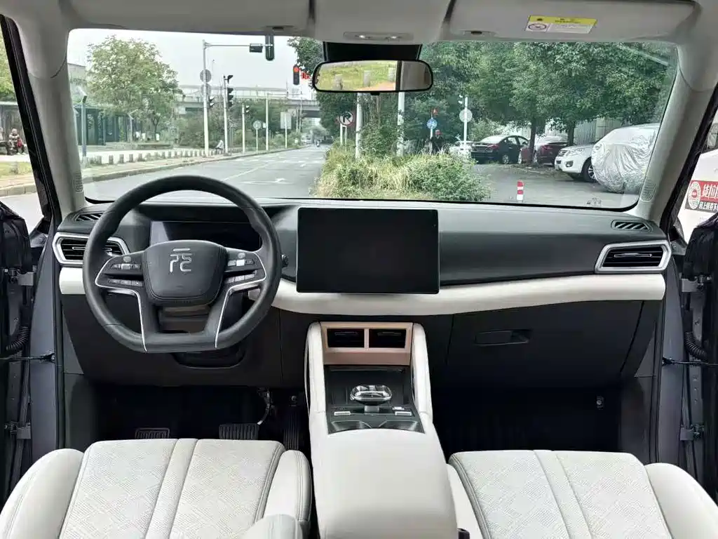 BYD Yuan UP — миниатюра 12