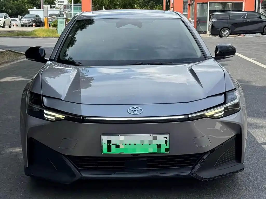 Toyota bZ3 — миниатюра 2