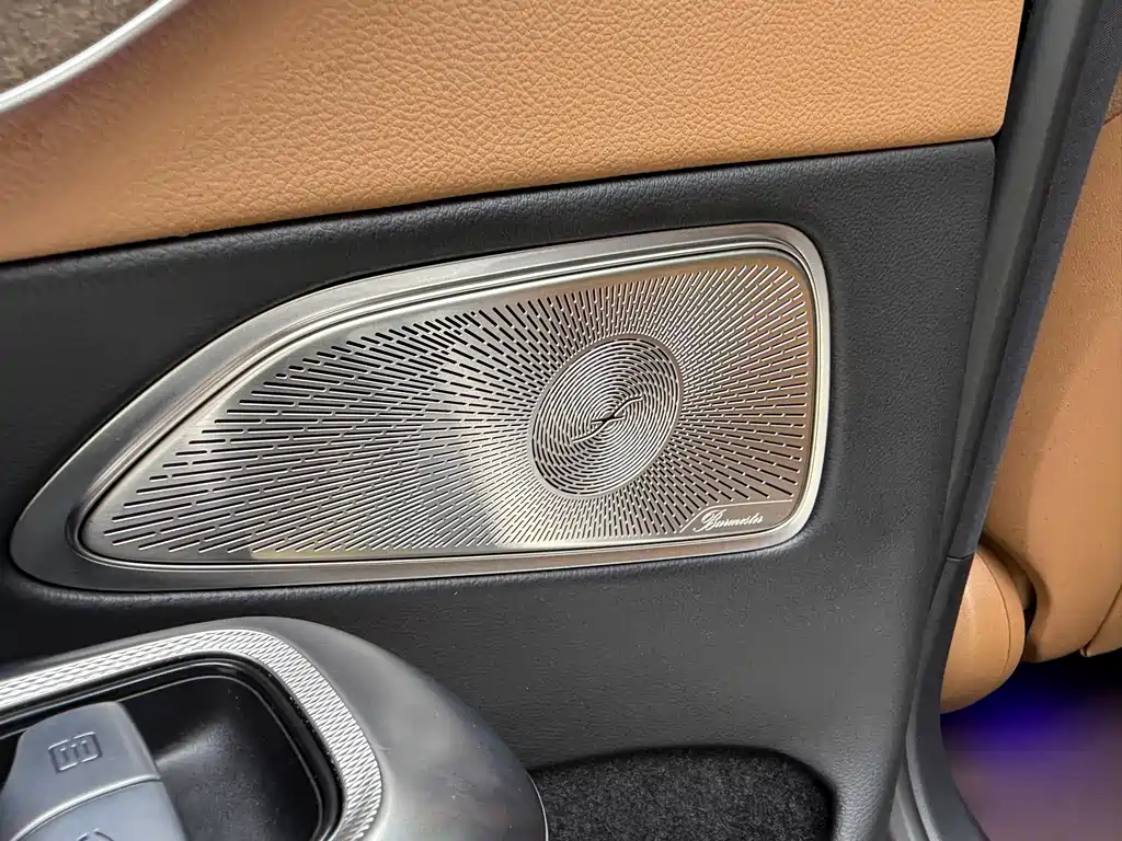 Mercedes-Benz E-Class — миниатюра 18