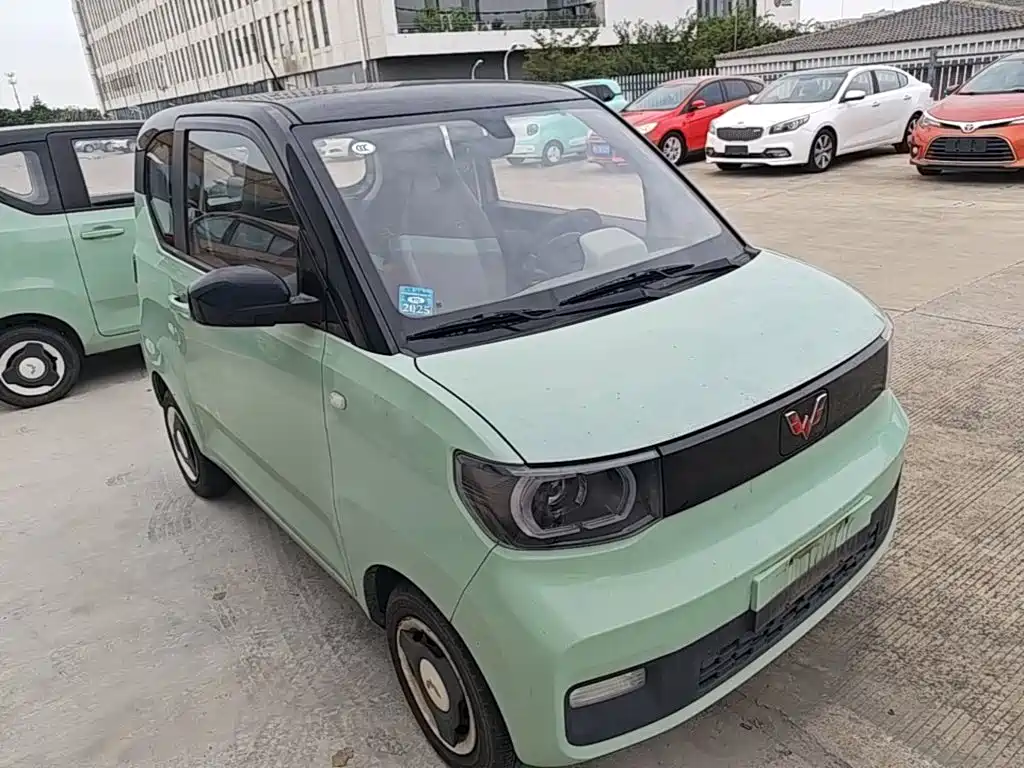 Wuling MINIEV — миниатюра 4