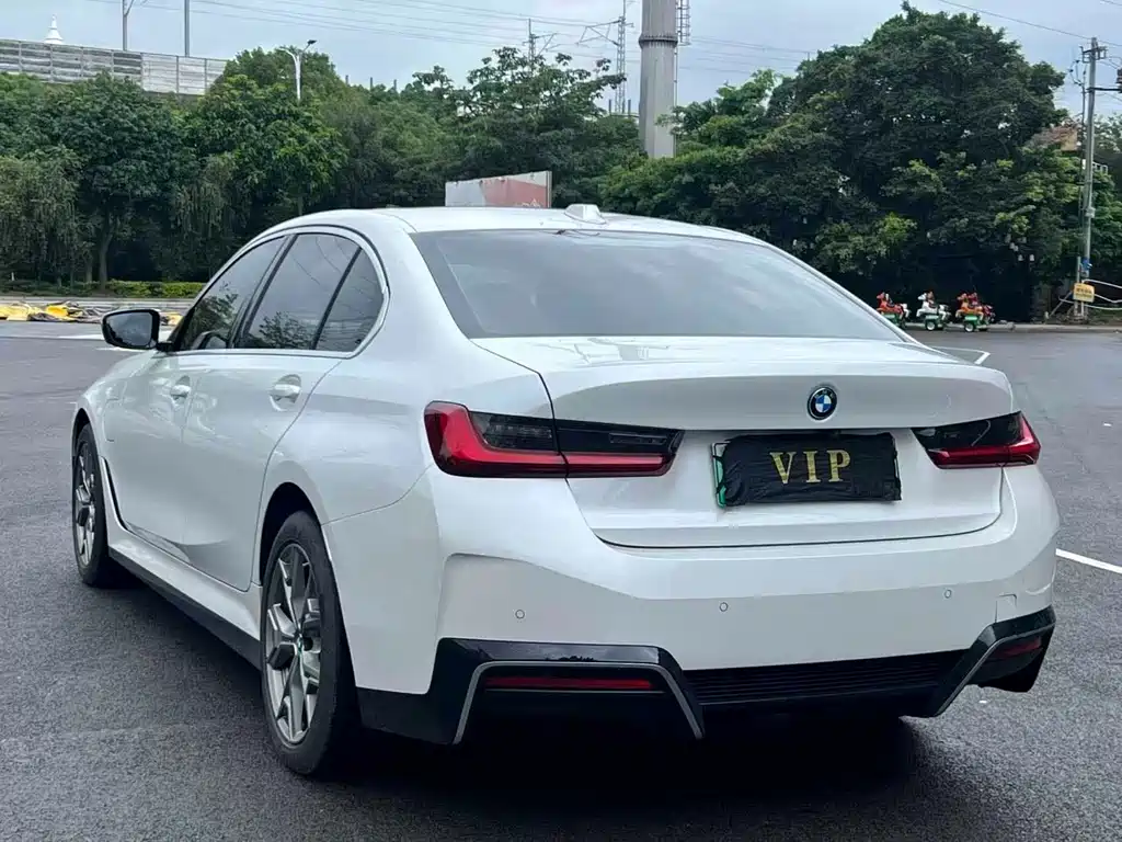 BMW i3 — миниатюра 7