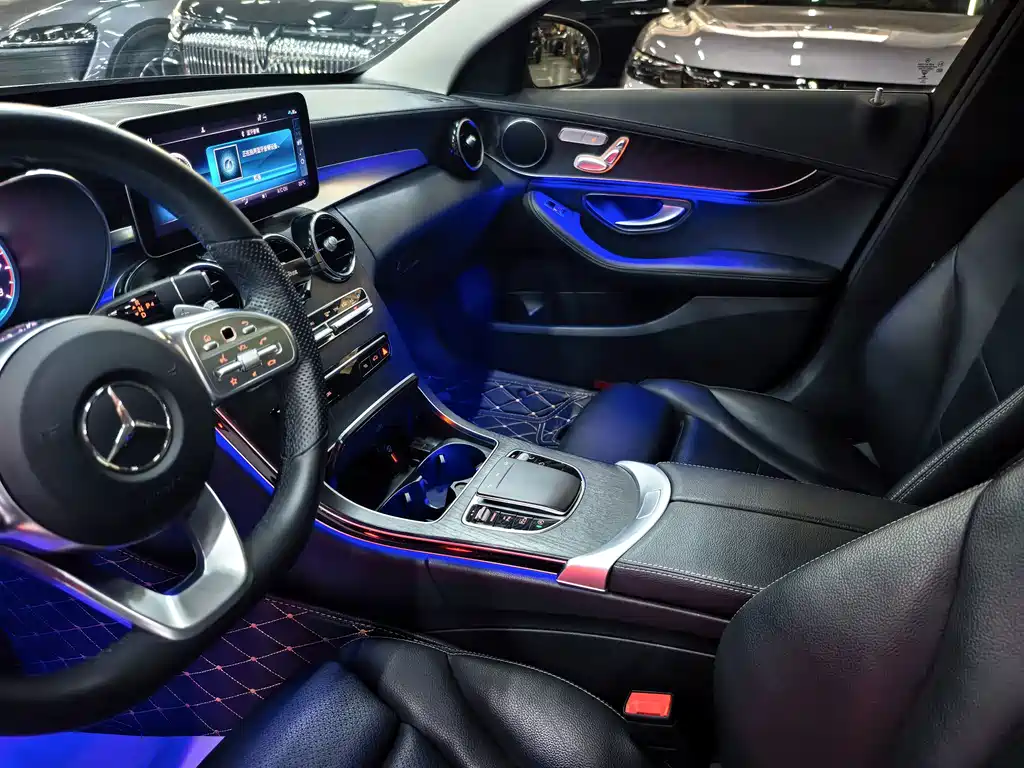 Mercedes-Benz C-Class — миниатюра 8