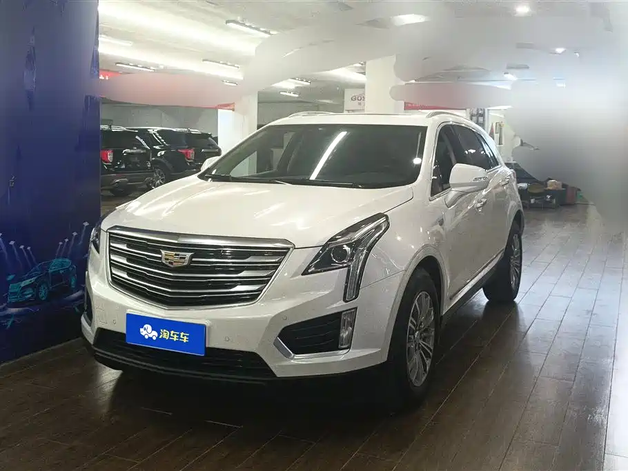 CADILLAC XT5