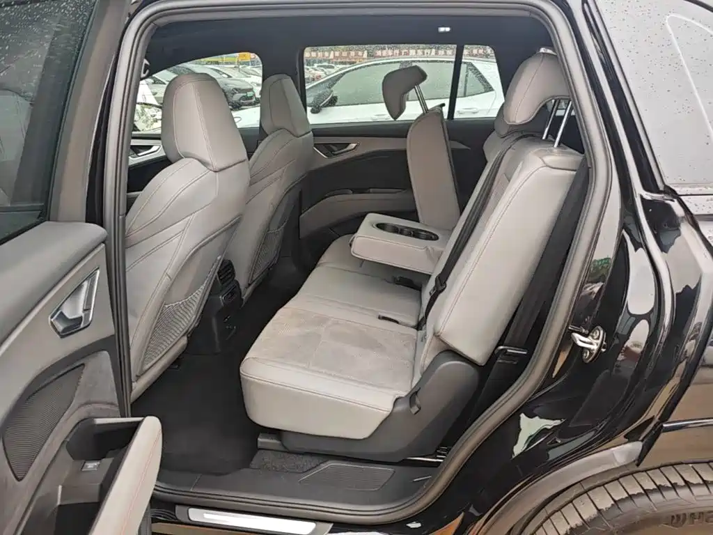 Audi Q5 e-tron — миниатюра 17