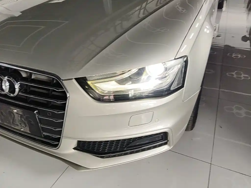 Audi A4L — миниатюра 24