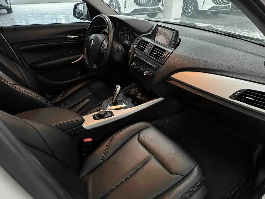 BMW 1 Series (Import) — миниатюра 8