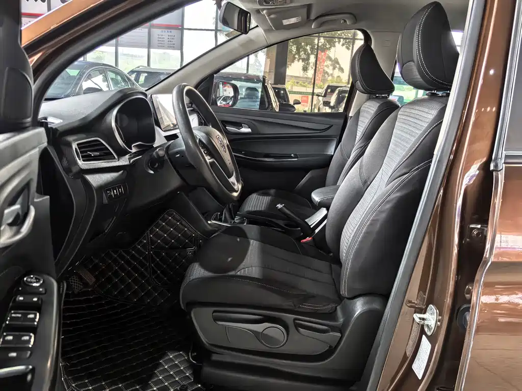 Baojun 730 — миниатюра 8