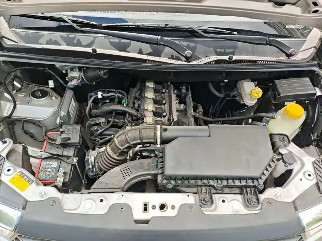 Wuling Hongguang V — миниатюра 15