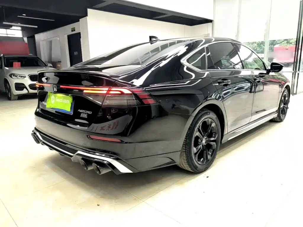 Honda Accord — миниатюра 7