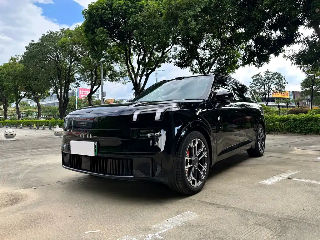 Lynk & Co 领克900 2025