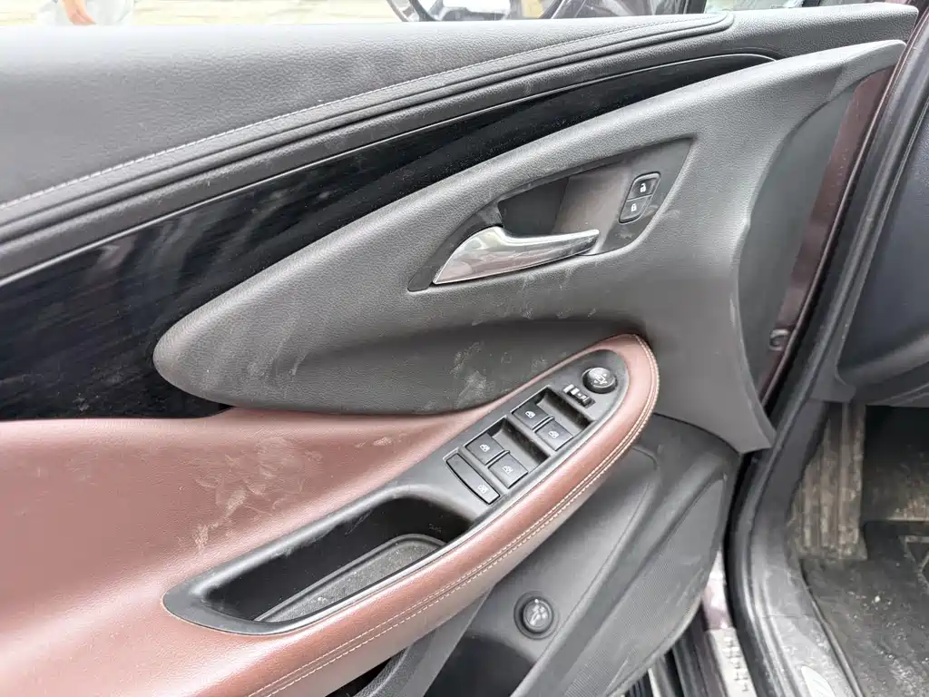 Buick Envision Plus - фото 10