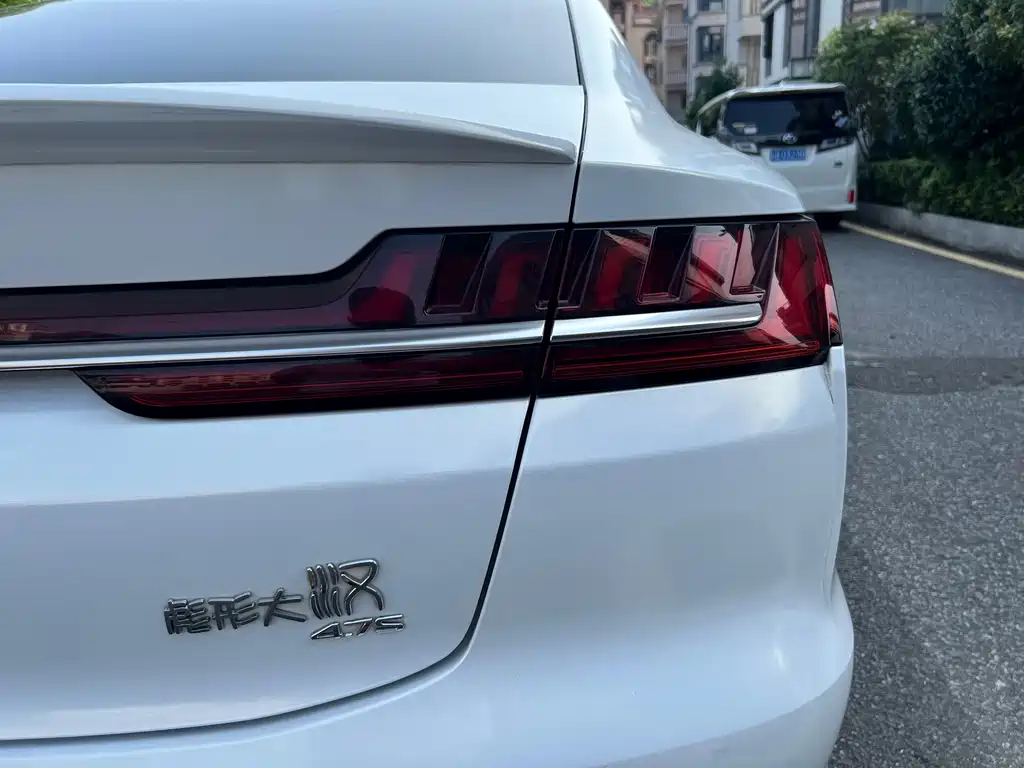 BYD Han — миниатюра 9
