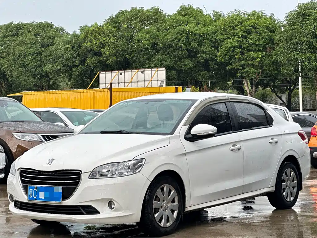 Peugeot 301 2015