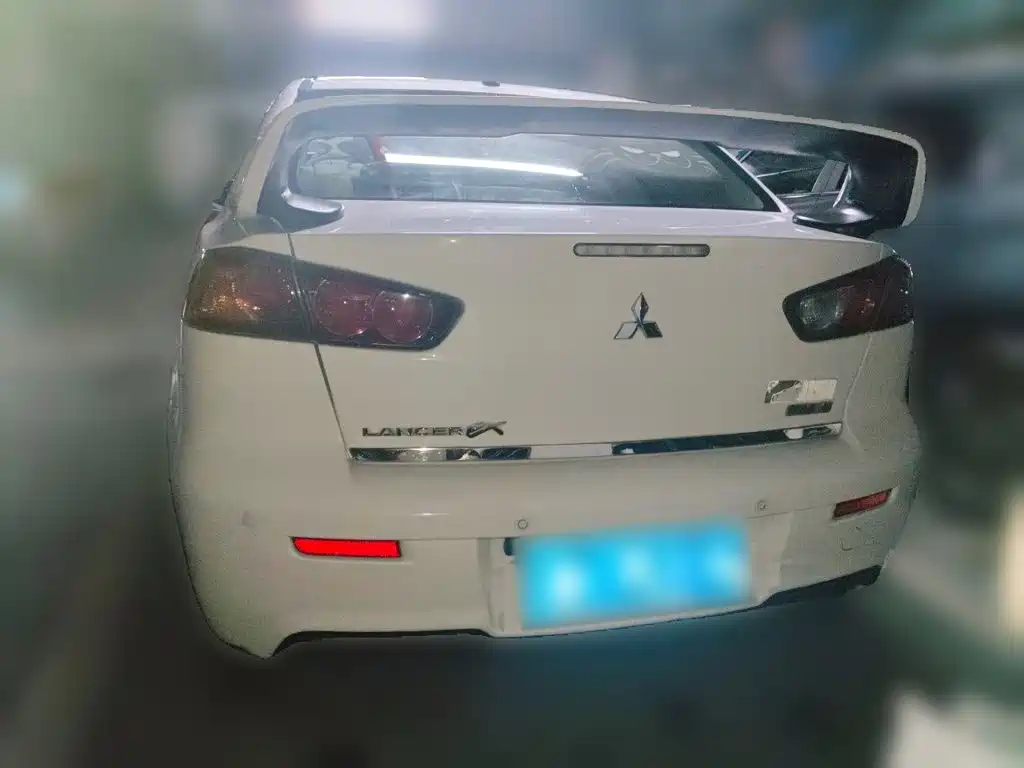 Mitsubishi Lancer EX — миниатюра 5