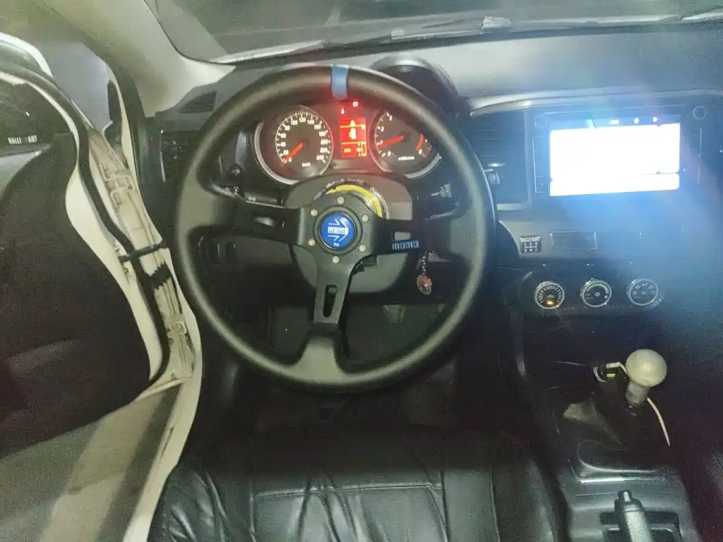 Mitsubishi Lancer EX — миниатюра 11