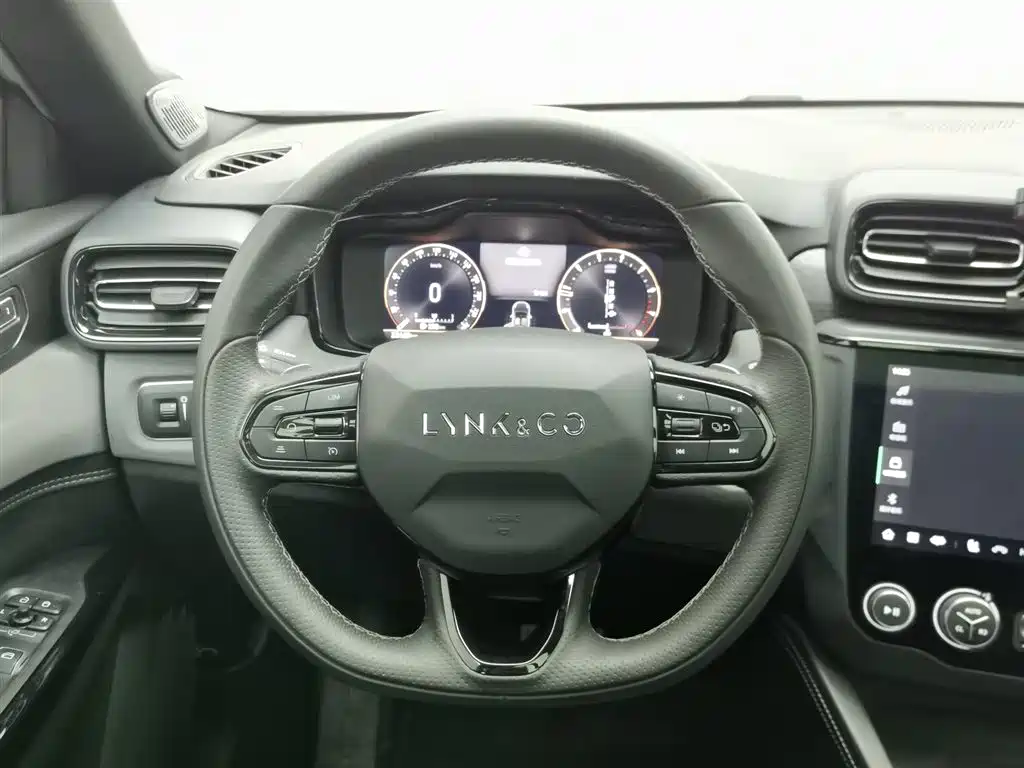 LYNK & CO. 02 HATCHBACK