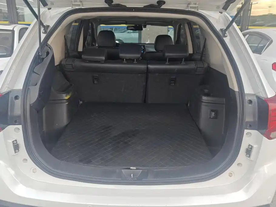 Mitsubishi Outlander — миниатюра 4