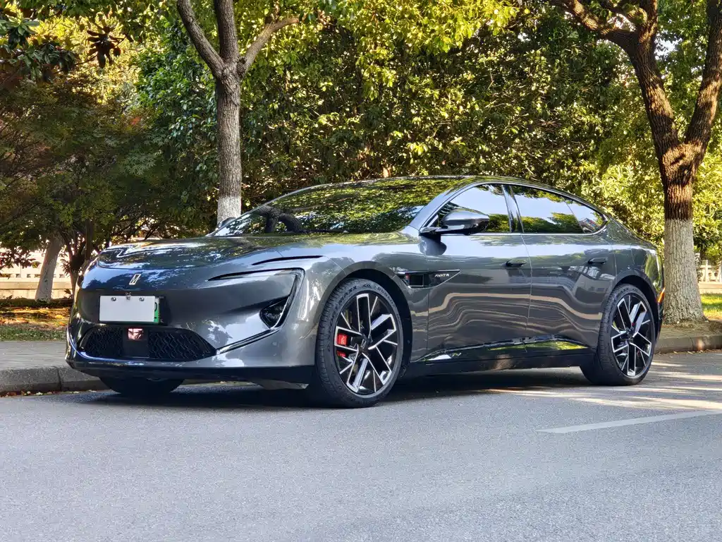 Avatr Avatr 12 2025