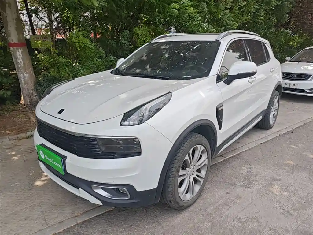 Lynk & Co 01 2020