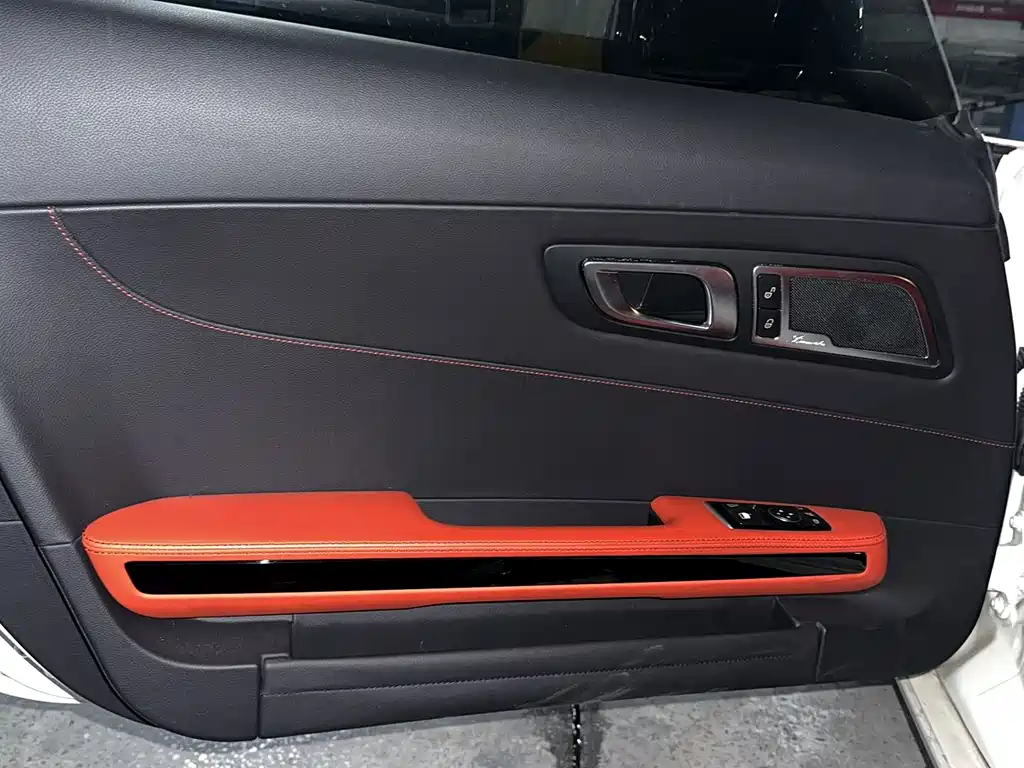 MERCEDES-BENZ AMG GT