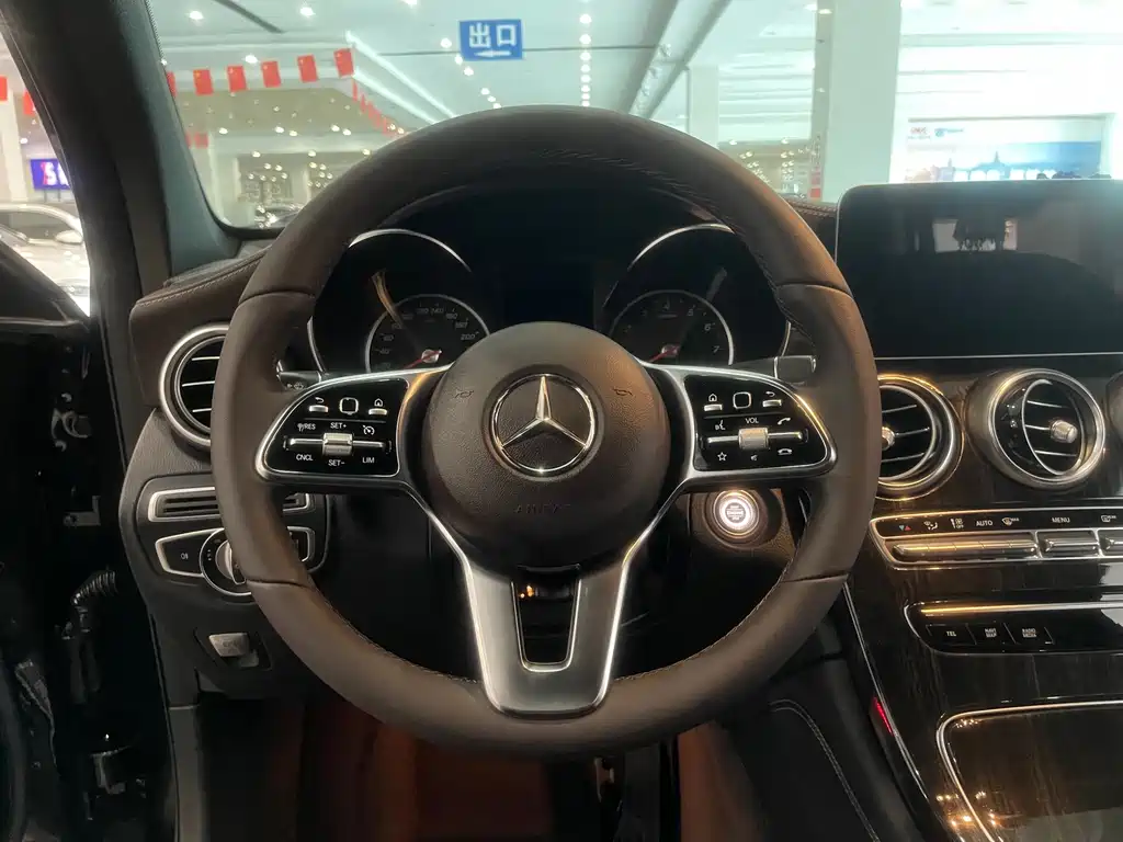 Mercedes-Benz GLC — миниатюра 11
