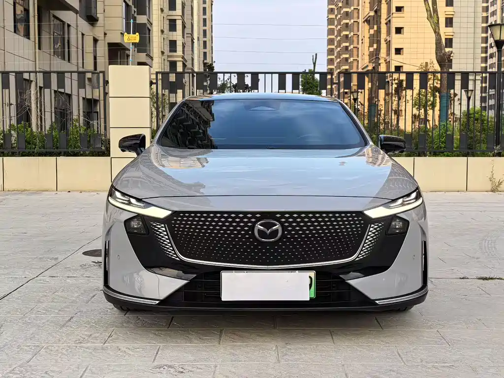 Mazda EZ-6 — миниатюра 2