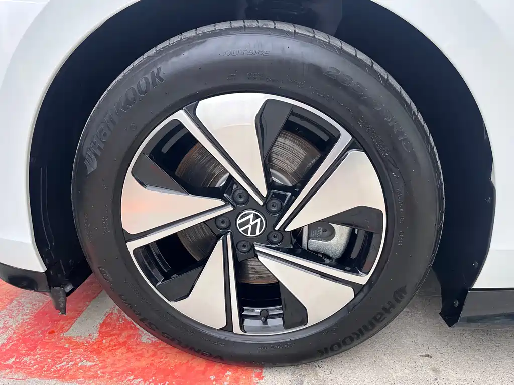 VOLKSWAGEN ID.7 VIZZION