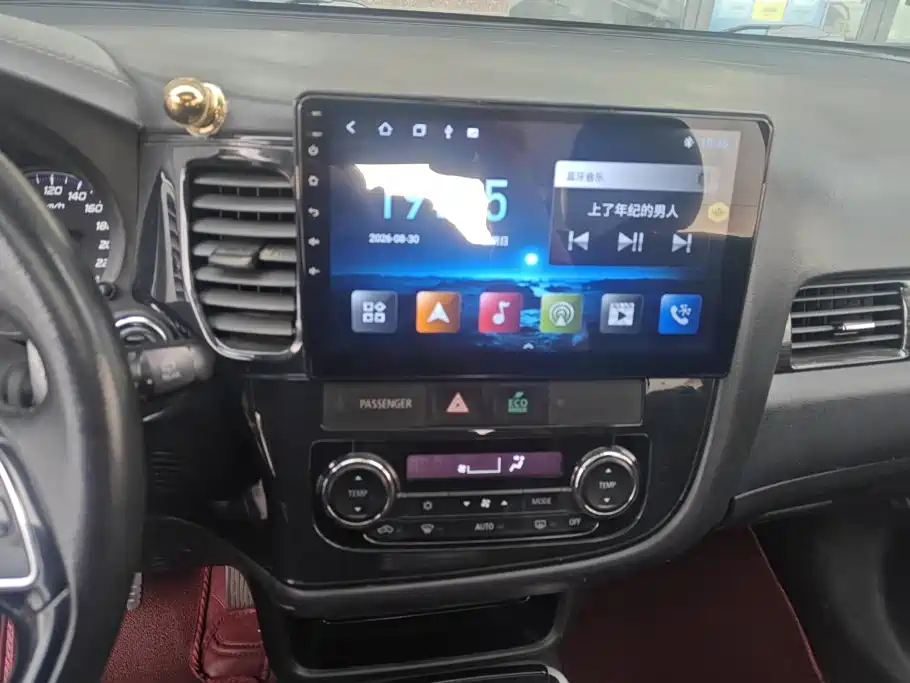 Mitsubishi Outlander — миниатюра 13