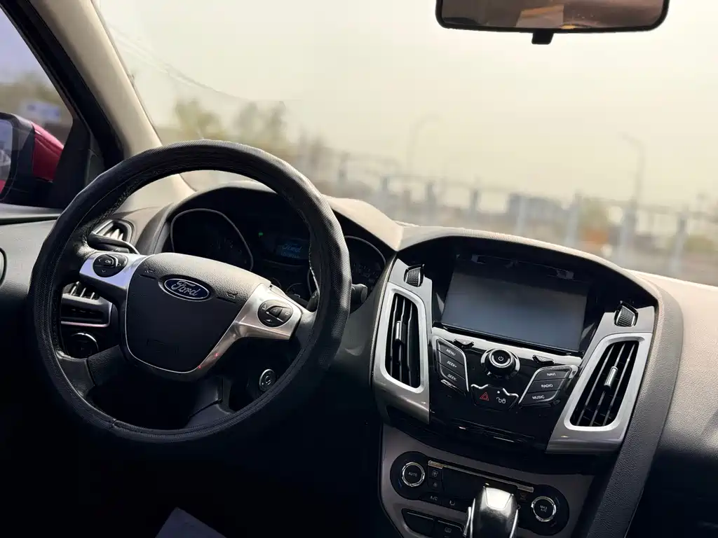 Ford Focus — миниатюра 14