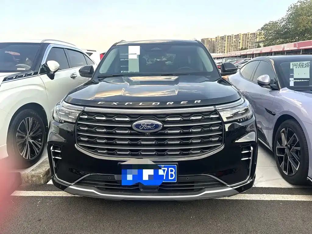 Ford Explorer — миниатюра 2