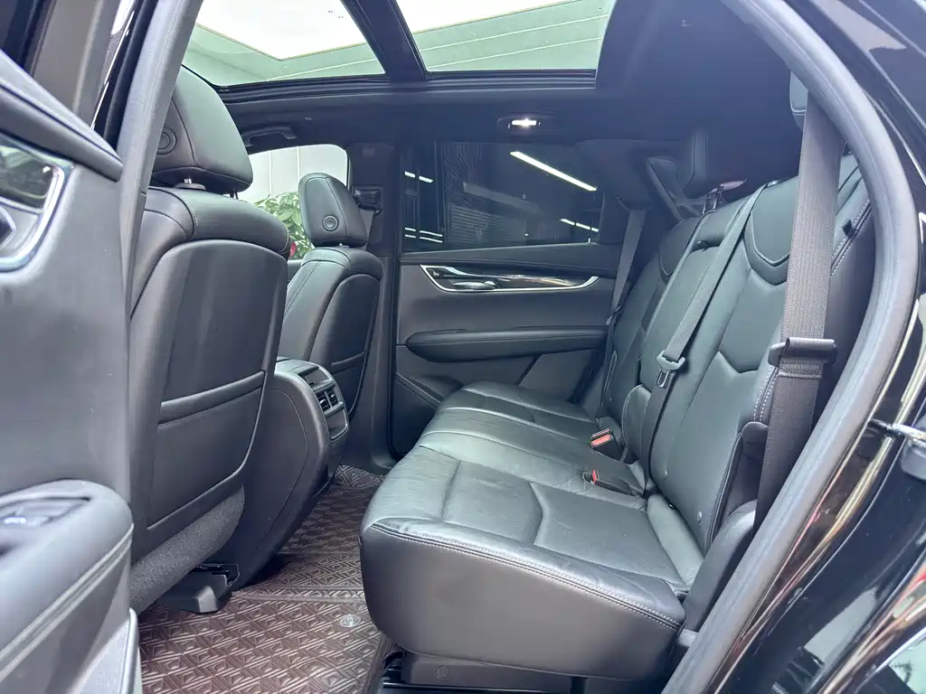 Cadillac XT5 — миниатюра 6