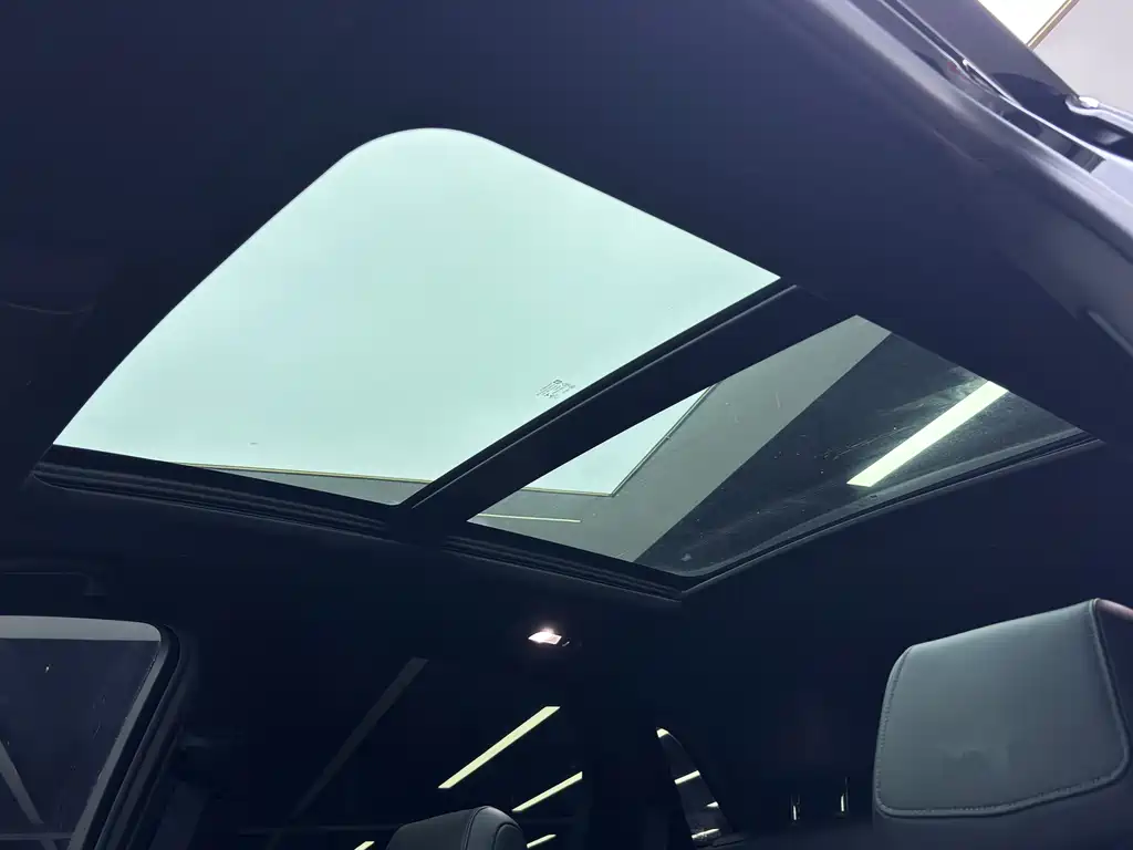 Cadillac XT5 — миниатюра 15